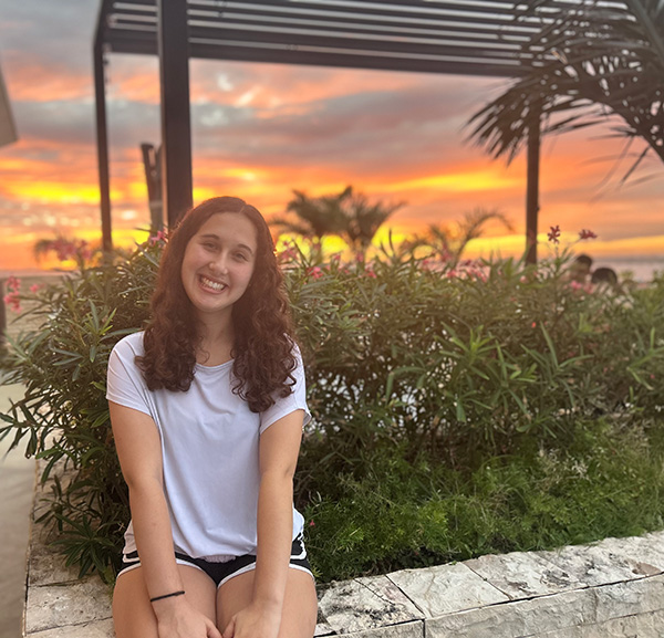 Rena Cohen - Constructor